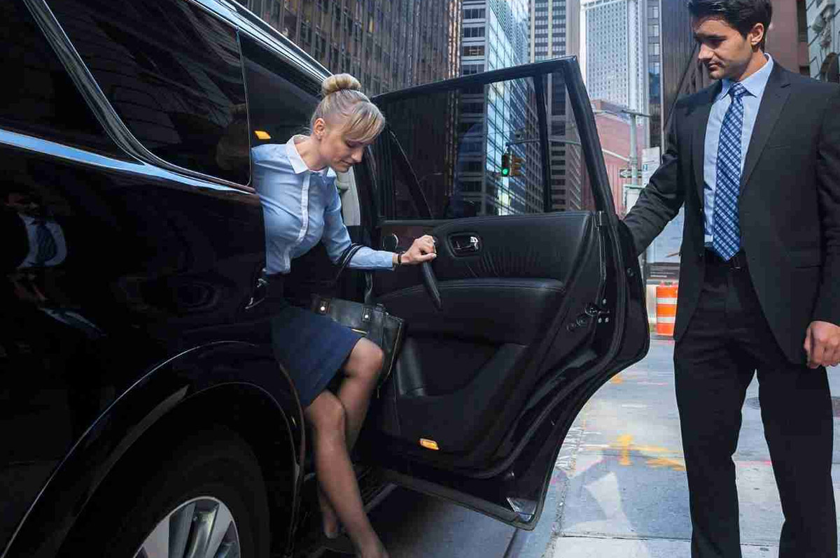 JFK Limo Car Service – Luxury Airport Transfers in New York City